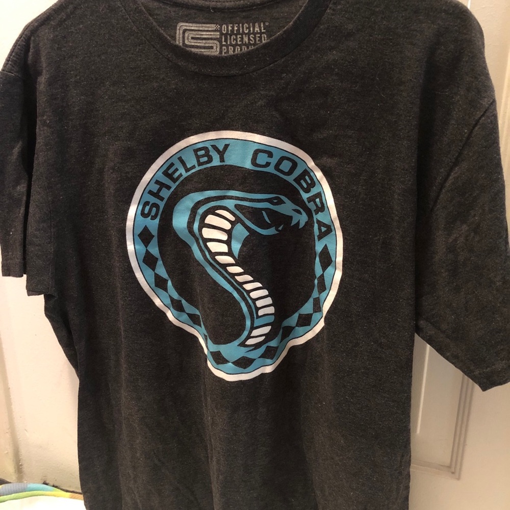 SHELBY COBRA OFFICIAL T SHIRT, good graphics L